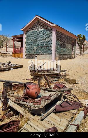 Tom Kelly's Bottle house in Rhyolite historic gold mining ghost town ...