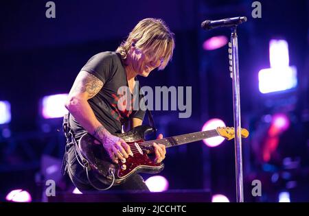 Keith Urban performs during day 1 of CMA Fest 2022 at Nissan Stadium on June 09, 2022 in Nashville, Tennesse. Photo: Amiee Stubbs/imageSPACE/Sipa USA Stock Photo