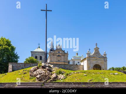 Swiety Krzyz, Poland - June 5, 2022: Lysa Gora, Swiety Krzyz mount hilltop with medieval Benedictive Abbey and pilgrimage sanctuary in Swietokrzyskie Stock Photo
