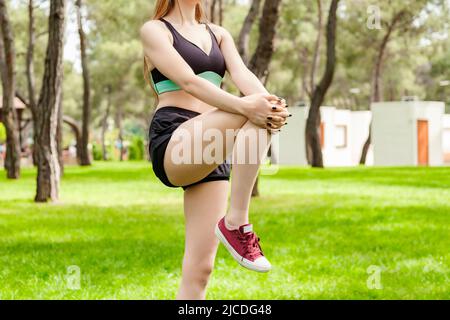 Cute Brunette Woman Wearing Sports Bra Standing City Park Outdoors Stock  Photo by ©platinumArt 575838432