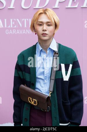 Seoul, South Korea. 10th June, 2022. South Korean singer E'Dawn attends the photocall for the VALENTINO 'Garavani Rockstud Pet' Pop-Up Store Opening event in Seoul, South Korea on June 10, 2022. (Photo by: Lee Young-ho/Sipa USA) Credit: Sipa USA/Alamy Live News Stock Photo