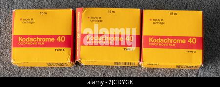 Super 8 Cartridge cartuccia Ektachrome 40 pellicola scaduta expired lomografia
