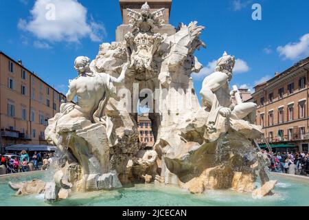 Fountain of the Four Rivers (Fontana dei Quattro Fiumi), Piazza Navona, Rome (Roma), Lazio Region, Italy Stock Photo