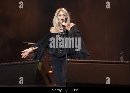 Singer Bonnie Tyler performing at the Hipodromo de la Zarzuela on 30th July 2021 in Madrid, Spain. Featuring: Bonnie Tyler Where: Madrid, Spain When: 30 Jul 2021 Credit: Oscar Gonzalez/WENN Stock Photo