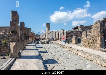 Via dell'Abbondanza (main street), Ancient City of Pompeii, Pompei, Metropolitan City of Naples, Campania Region, Italy Stock Photo