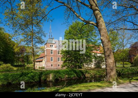 Germany, Senden (Westphalia), Muensterland, Westphalia, North Rhine-Westphalia, NRW, Senden Castle, moated castle on the Stever, moat, graves Stock Photo