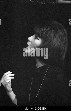 Juliette GRECO, FRA, singing, singing, concert, author, singer, actress, musician, diva, singer, portrait, portrait, cropped single image, single motif, Hamburg November 29th, 1963 Â Stock Photo