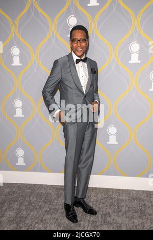 NEW YORK, NEW YORK - JUNE 12: Ron Cephas Jones attends the 75th Annual Tony Awards at Radio City Music Hall on June 12, 2022 in New York City. Stock Photo