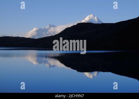 Himalayan mountein lake Chandra Taal Stock Photo