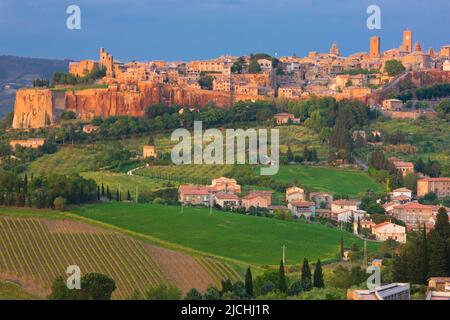 View of the medieval hill town of Orvieto, Umbria, Italy Stock Photo