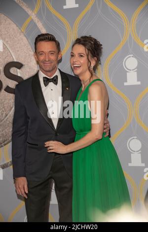 New York, United States. 12th June, 2022. Hugh Jackman and Sutton Foster attend the 75th Annual Tony Awards at Radio City Music Hall in New York City. Credit: SOPA Images Limited/Alamy Live News Stock Photo