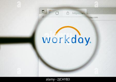 In this photo illustration a Kuaishou (Kwai) logo is seen on a smartphone  and a pc screen. (Photo by Pavlo Gonchar / SOPA Images/Sipa USA Stock Photo  - Alamy