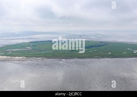 Neuwerk, Germany. 09th June, 2022. The island of Neuwerk is located in the mudflats in the North Sea near the mouth of the Elbe River. Credit: Jonas Walzberg/dpa/Alamy Live News Stock Photo