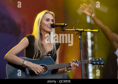 Oberhausen, Deutschland. 11th June, 2022. JENICE, singer, pop singer ...