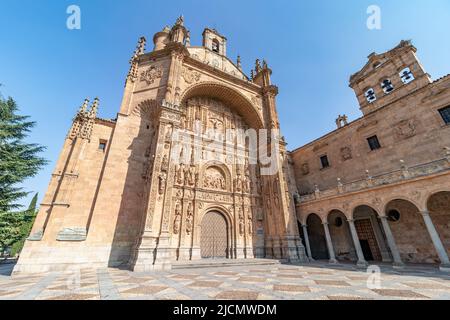 Main Entrance to Saint Esteban convent in Salamanca. The convent of San Esteban is a Dominican convent located in the city of Salamanca, in the Plaza Stock Photo