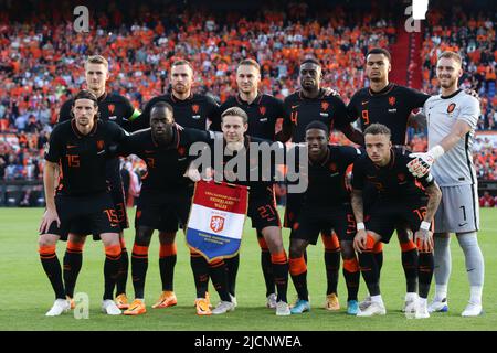 Rotterdam, Netherlands. 14th June, 2022. Players of the Netherlands pose for photos before the football match of Group 4 in League A of the UEFA Nations League between the Netherlands and Wales in Rotterdam, the Netherlands, June 14, 2022. Credit: Zheng Huansong/Xinhua/Alamy Live News Stock Photo