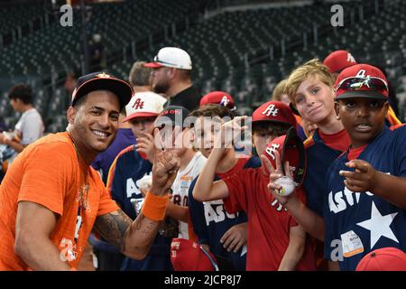 Houston Astros center fielder Jose Siri (26) warms up before the MLB game  between the Houston Astros and the Seattle Mariners on Tuesday, June 7,  2022 Stock Photo - Alamy