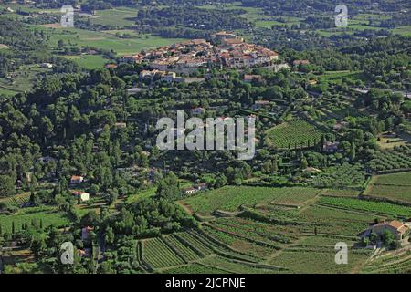 France, Var, perched village of Le Castellet in the Var hinterland, it is surrounded by vineyards AOC Bandol (aerial photo) Stock Photo