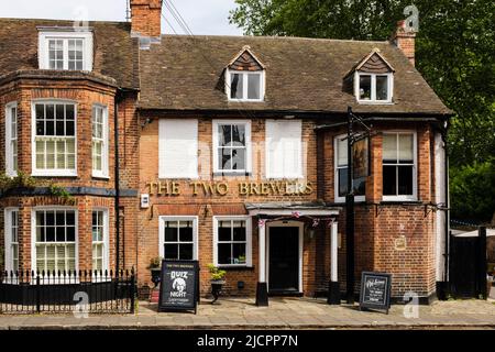 The Two Brewers pub (1727) is one of the oldest in Marlow, Buckinghamshire, England, UK, Britain