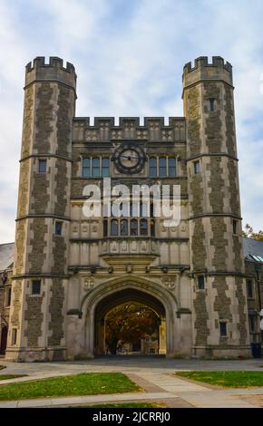 PRINCETON, NJ USA - NOVENBER 12, 2019: Holder Hall, General view of the Holder Hall building, arches and architectural elements. Princeton University, Stock Photo