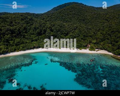 (220616) -- REDANG ISLAND, June 16, 2022 (Xinhua) -- Aerial photo taken on June 14, 2022 shows the Chagar Hutang Turtle Sanctuary located at the northern part of Redang Island, Terengganu, Malaysia. The Chagar Hutang Turtle Sanctuary is one of the main nesting sites for green and hawksbill turtles.     The annual nesting period for green sea turtles usually falls around March to October, with a peak in May to July. In 2005, the Terengganu State government declared Chagar Hutang beach as a sea turtle sanctuary. Since then, Chagar Hutang has been restricted to the public, allowing only researche Stock Photo