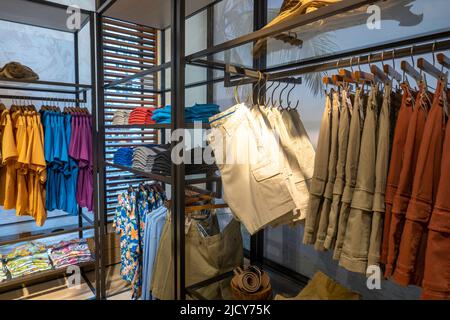 Tommy Bahama on Fifth Avenue is an upscale beach style clothing store in New York City, USA  2022 Stock Photo