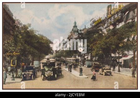 Vintage Paris Postcard 1890s chromolithograph of the Boulevard des Italiens, with Mercedes Autobus in foreground. Paris France. Lively Boulevard des Italiens (buses, cars, vans, passers-by) seen from the Drouot crossroads towards the west with, on the left, the end of the rue de Richelieu and on the right the dome with the lantern of the old Café Riche (n° 16, at the corner of rue Le Peletier n° 1). Vehicle: public transport bus, line E, of the Mercedes manufacture with the three pointed star symbol Stock Photo