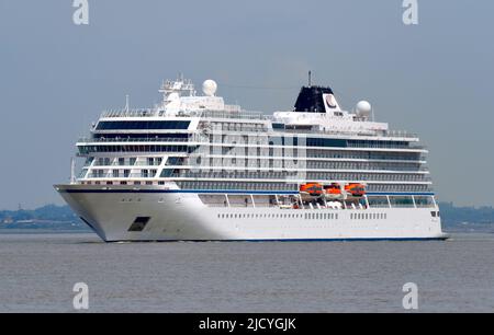 16/06/2022 Gravesend Reach UK Cruise ship Viking Venus in Gravesend Reach on the River Thames. The 228m cruise ship was launched in 2021and will be st Stock Photo