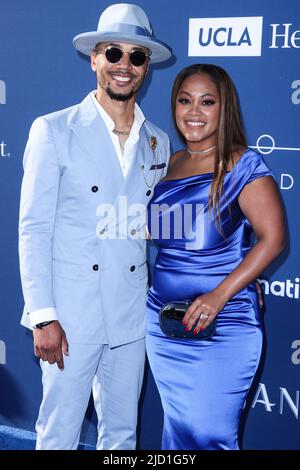 Los Angeles, United States. 17th June, 2021. Los Angeles Dodgers outfielder  Mookie Betts is joined by his mother Diana Benedict and father Willie Betts  prior to the start of the Dodgers MLB