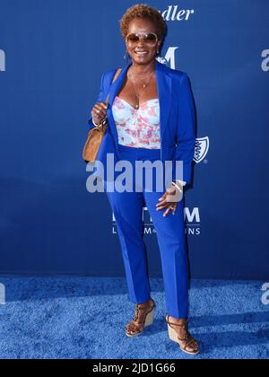 Los Angeles, United States. 16th June, 2022. LOS ANGELES, CALIFORNIA, USA - JUNE 16: American actress Vanessa Bell Calloway arrives at the Los Angeles Dodgers Foundation (LADF) Annual Blue Diamond Gala 2022 held at Dodger Stadium on June 16, 2022 in Los Angeles, California, United States. (Photo by Xavier Collin/Image Press Agency) Credit: Image Press Agency/Alamy Live News Stock Photo