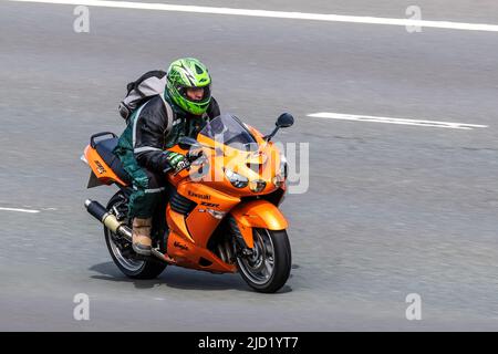 Kawasaki zzr1400 bikes hi-res stock photography and images - Alamy