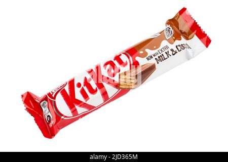 Ukraine, Kiev June 15, 2022.Kit Kat chocolate bar on white background. Bars Kit Kat is produced by Nestle company. File contains clipping path. Stock Photo