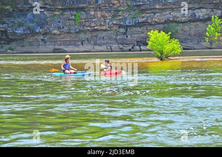 West Virginia's beautiful Kanawha Falls (New River) offer great fishing and other water sports such as kayaking! Stock Photo