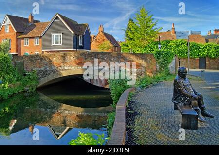 UK, Kent, Canterbury, Great Stour River and Friars Bridge with the Dave Lee Statue. Stock Photo