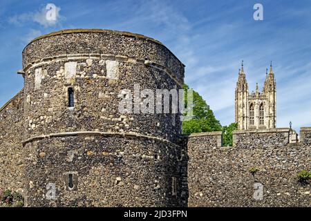 UK, Kent, Canterbury, City Wall and Canterbury Cathedral Stock Photo