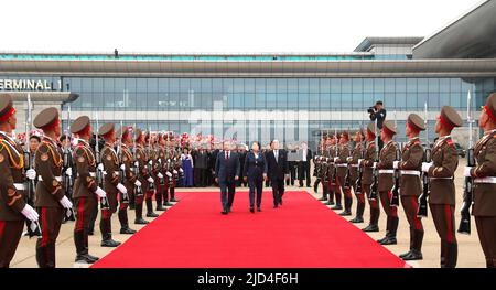 Sep 20, 2018-Pyeongyang, North Korea-South Korean President Moon Jae-in and First lady Kim Jung Sook head to baekdu mountain for leaving Pyeongyang at Sunan Airport in Pyeongyang, North Korea. South Korean President Moon Jae-in and North Korean leader Kim Jong-un embarked on a rare trip Thursday to the summit of Mount Paekdu in an event designed to enhance their personal ties and also highlight the success of their bilateral summit in Pyongyang. / JOINT PRESS CORP PHOTO Stock Photo