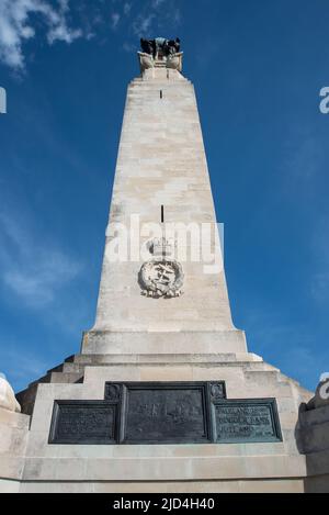 Southsea or Portsmouth Naval Memorial on Clarence Esplanade in Portsmouth, England. Commemorating sailors lost in WW1 and WW2. Stock Photo