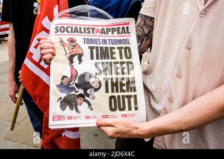 London UK, 18th June 2022. The Socialist Appeal newspaper calls for an end of Boris Johnson's government. Stock Photo