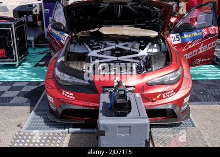 Circuito del Jarama, San Sebastian de los Reyes, Spain. 18th June, 2022. FIA ETCR - eTouring Car World Cup 2022 is the world's first all-electric, multi-brand touring car series. Credit: EnriquePSans/Alamy Live News Stock Photo