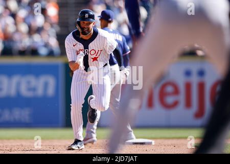 Detroit Tigers' Riley Greene bats against the Texas Rangers in the first  inning of a baseball game in Detroit, Sunday, June 19, 2022. (AP Photo/Paul  Sancya Stock Photo - Alamy