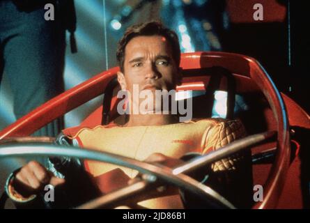 ARNOLD SCHWARZENEGGER, THE RUNNING MAN, 1987, Stock Photo