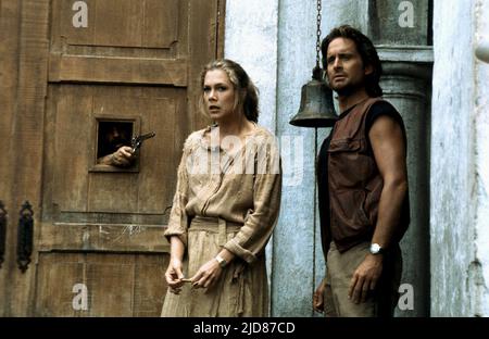 TURNER,DOUGLAS, ROMANCING THE STONE, 1984, Stock Photo