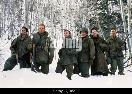 DILLON,BERG,GROSS,HAWKE,WHALEY,SINISE, A MIDNIGHT CLEAR, 1992 Stock Photo