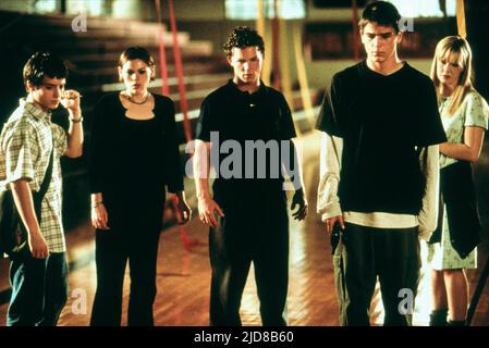 WOOD,DUVALL,HATOSY,HARTNETT, THE FACULTY, 1998 Stock Photo