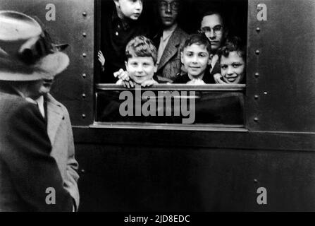 CHILDREN ON TRAIN, INTO THE ARMS OF STRANGERS: STORIES OF THE KINDERTRANSPORT, 2000, Stock Photo