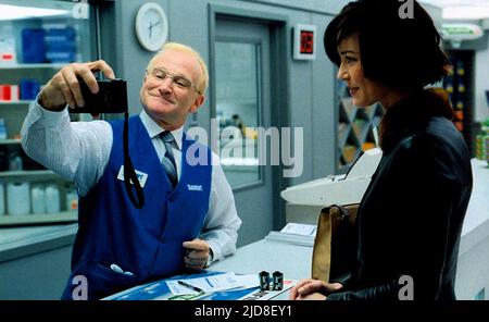 WILLIAMS,NIELSEN, ONE HOUR PHOTO, 2002, Stock Photo