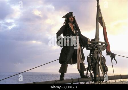 JOHNNY DEPP, PIRATES OF THE CARIBBEAN: THE CURSE OF THE BLACK PEARL, 2003, Stock Photo