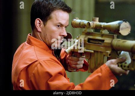 MARK WAHLBERG, SHOOTER, 2007, Stock Photo