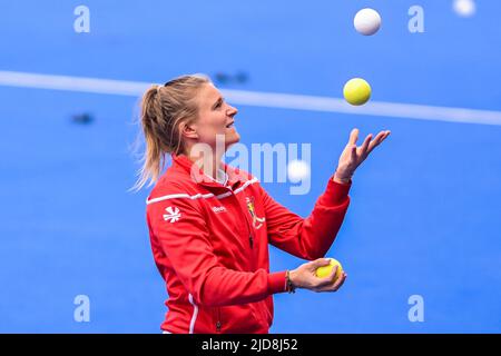 Belgium's Alix Gerniers is juggling before a hockey match between England and the Belgian Red Panthers in the group stage (game 14 out of 16) of the Women's FIH Pro League competition, Sunday 19 June 2022 in London, United Kingdom. BELGA PHOTO LAURIE DIEFFEMBACQ Stock Photo