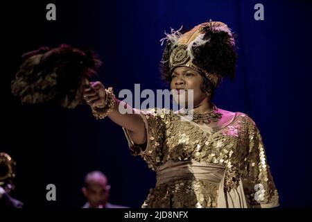 QUEEN LATIFAH, BESSIE, 2015 Stock Photo - Alamy